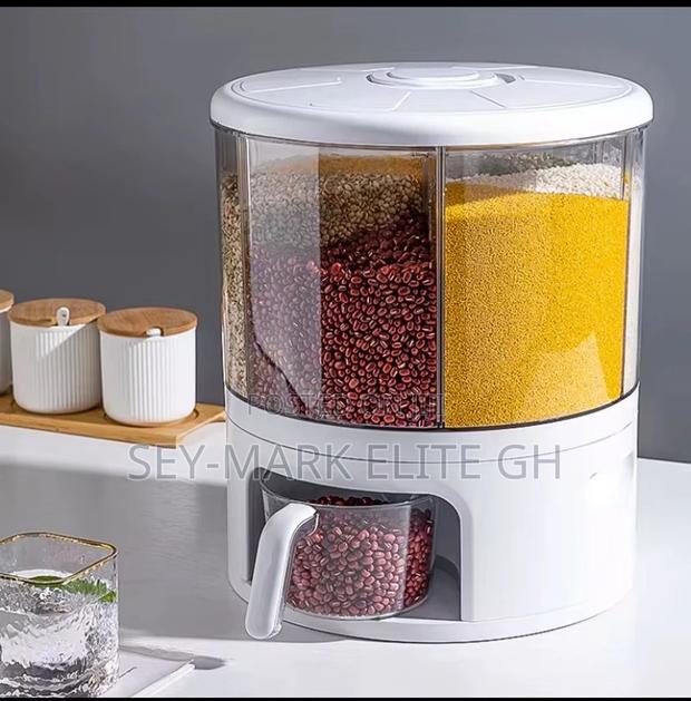 10kg Rotation Cereal Dispenser · Photo 2