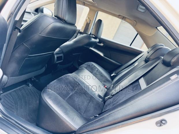 Toyota Camry SE Sport 4dr Sedan (2.5L 4cyl 6A) 2014 White