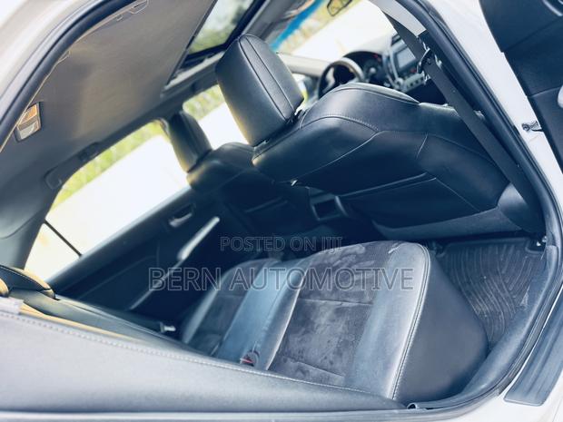 Toyota Camry SE Sport 4dr Sedan (2.5L 4cyl 6A) 2014 White