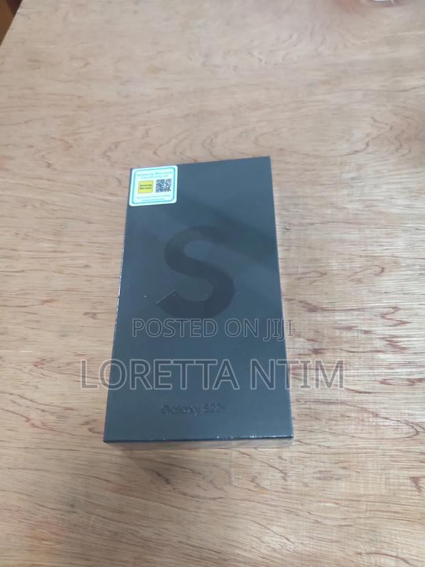 New Samsung Galaxy S22+ 5G 256 GB Black · Photo 3