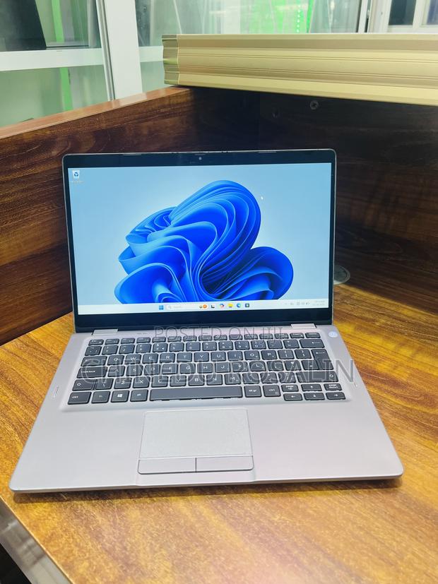 Laptop Dell Latitude 5310 8GB Intel Core I3 SSD 128GB