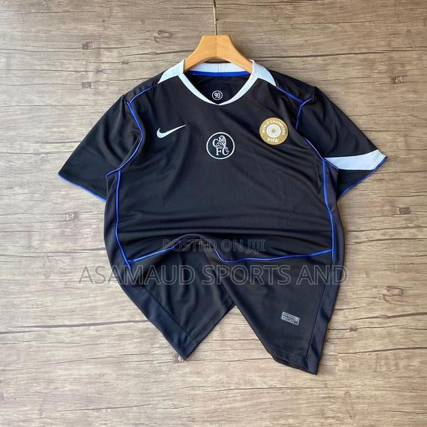Original Chelsea Jersey With Muffler At Cool Price