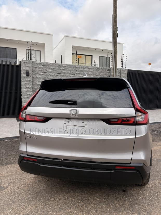 Honda CR-V 2023 Silver