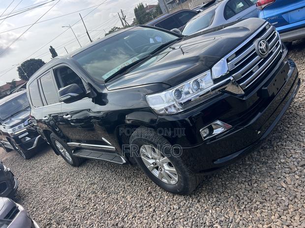 Toyota Land Cruiser 4.5 V8 TD 2018 Black