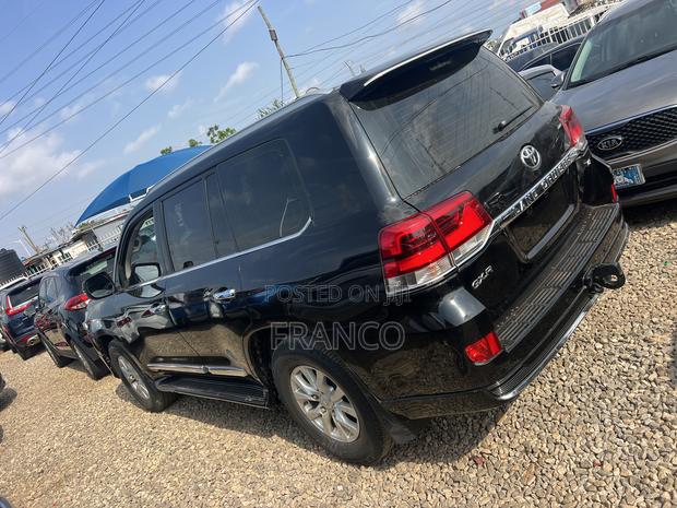 Toyota Land Cruiser 4.5 V8 TD 2018 Black