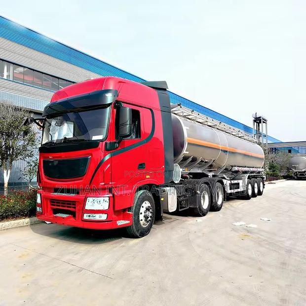 3 4 Axles Full Tanker Trailer Trucks · Photo 4