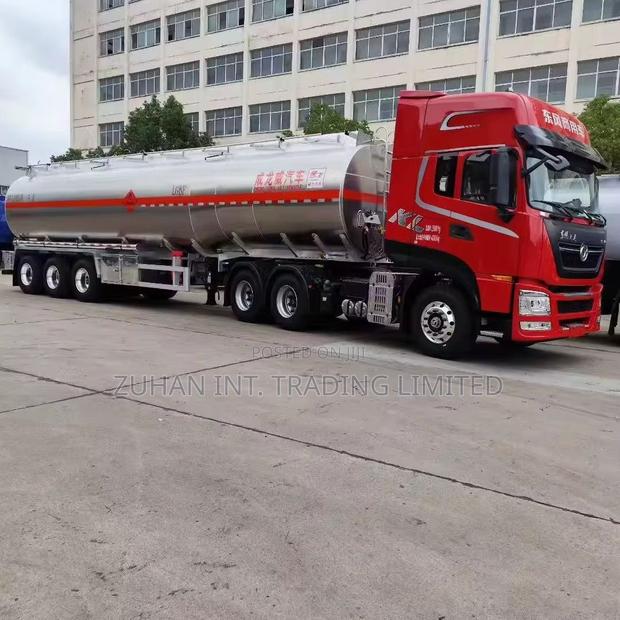 3 4 Axles Full Tanker Trailer Trucks · Photo 3