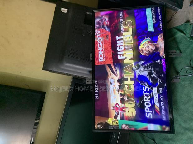 42inches Hitachi Led Tv · Photo 3