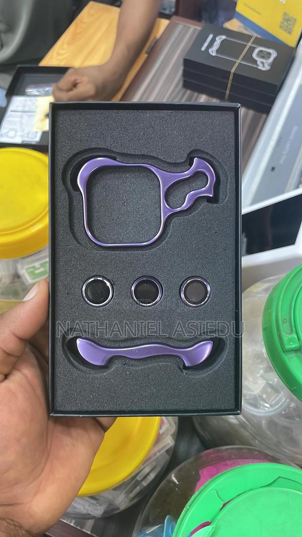 Minimalistic Case For iPhone 13 - 16 Pro Max · Photo 4