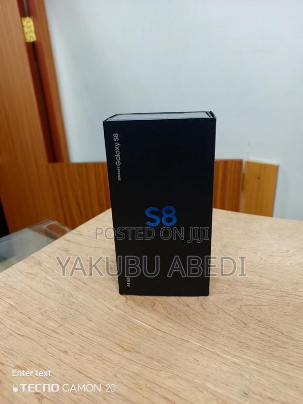 New Samsung Galaxy S8 64 GB Black photo 2