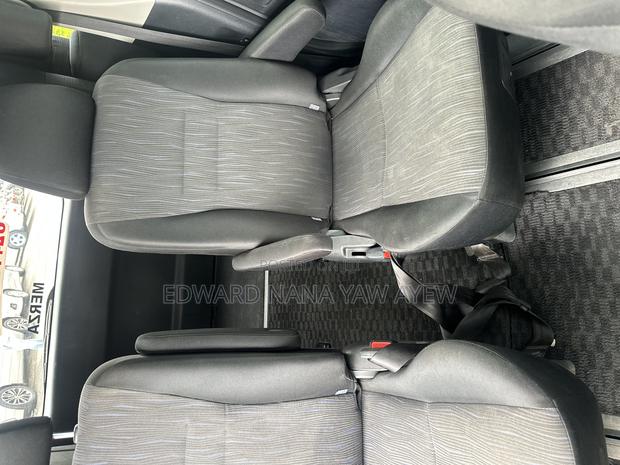 Toyota Voxy 2010 Black