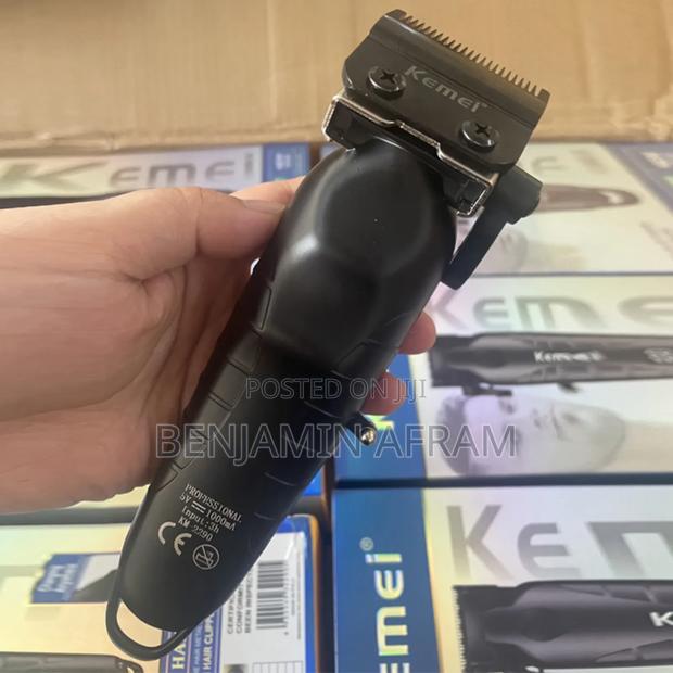 Rechargeable Hair Clippers With Sharp Blade Km-2290 photo 4