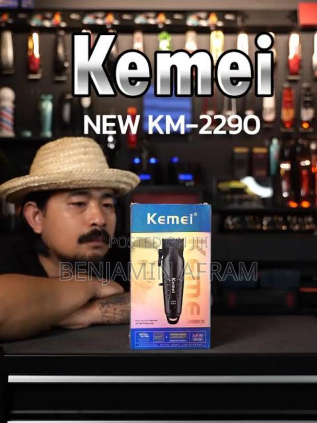 Rechargeable Hair Clippers With Sharp Blade Km-2290 photo 3