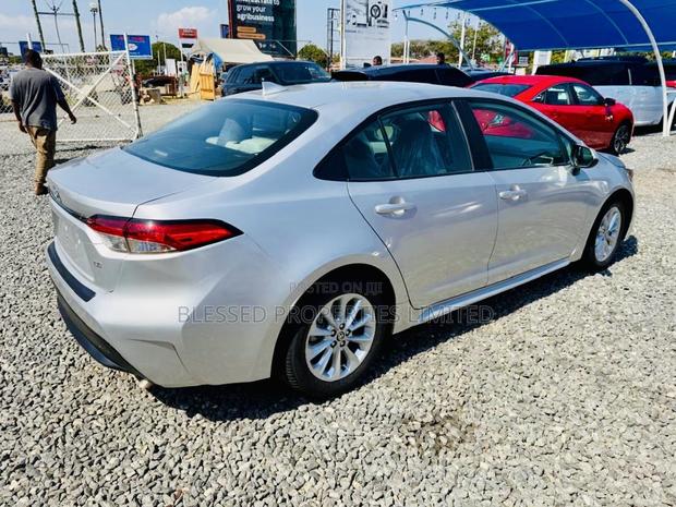 Toyota Corolla LE 2020 Gray