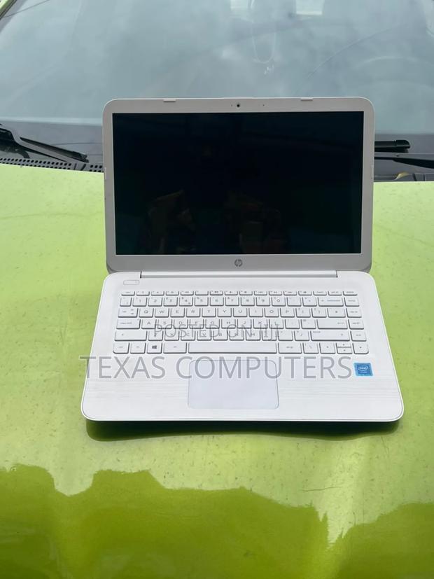 Laptop HP 14-ep0063 4GB Intel Core i7 SSD 128GB · Photo 4