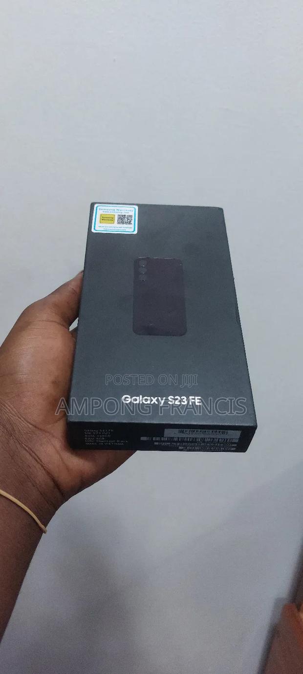 New Samsung Galaxy S23 FE 128 GB Black · Photo 4