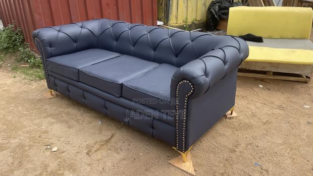 Brand New Chestifeld 3 in One Sofa photo 2
