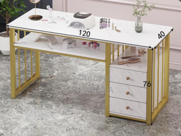 Manicure Table for Nail Tech photo 2
