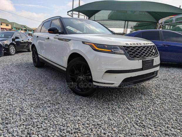Land Rover Range Rover Velar R-Dynamic S 2023 White photo 4