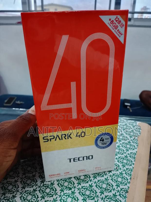New Tecno Spark 40 128 GB Black · Photo 4