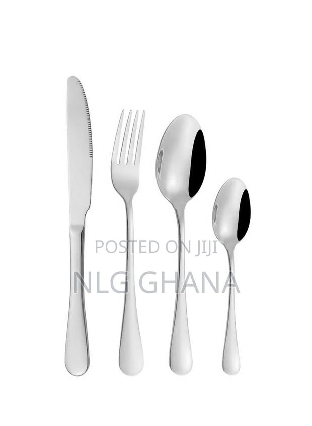 16pcs Silverware Set Stainless Steel Flatware Utensils. Tvx26722