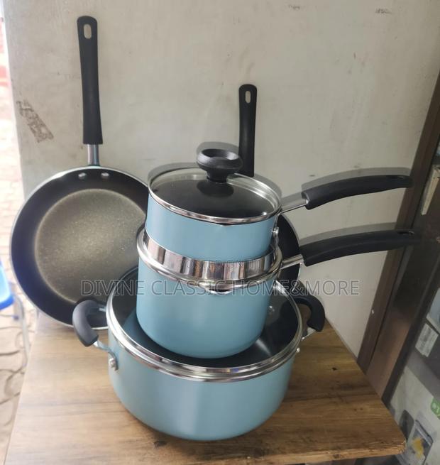 Farberware Easy Clean 12 PCS Nonstick Cookware Set With Cooking Tools photo 6