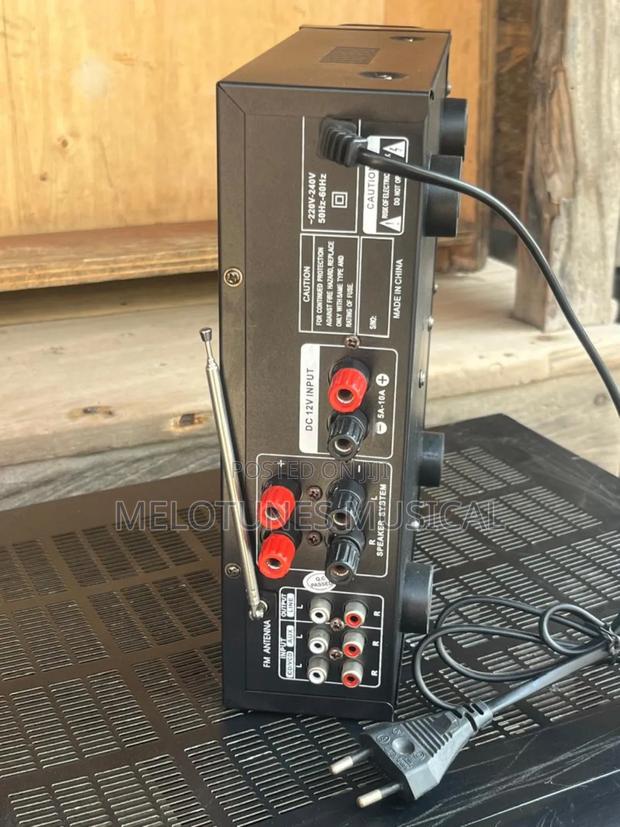 Teli Bt Bt-889 Stereo Karaoke Power Amplifier · Photo 4