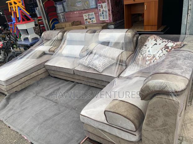 7,800 Quality Gray Sofa Set. · Photo 2