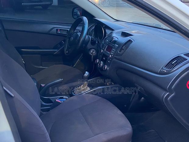 Kia Forte EX Sedan 2012 White