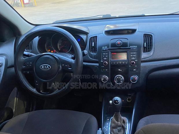 Kia Forte EX Sedan 2012 White