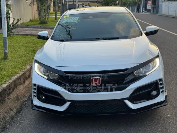 Honda Civic Sport 4dr Hatchback (1.5L 4cyl) 2017 White