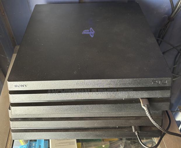 Play Station 4 Pro 1tb Loaded With Top Games( Payment After Delivery) · Photo 4