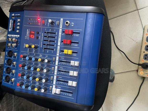 Yamaha Pmx402d 4 Channel Powered Mixer With Digital Effects · Photo 4