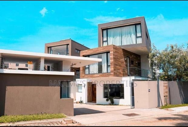 5bdrm Townhouse / Terrace in Cantonments for rent · Photo 1