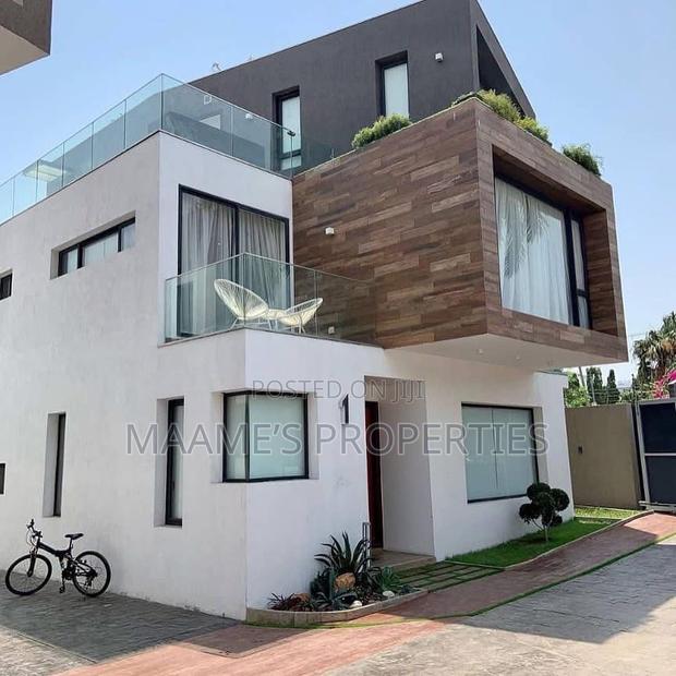 5bdrm Townhouse / Terrace in Cantonments for rent · Photo 2