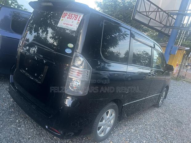 Toyota Voxy 2012 Black photo 3