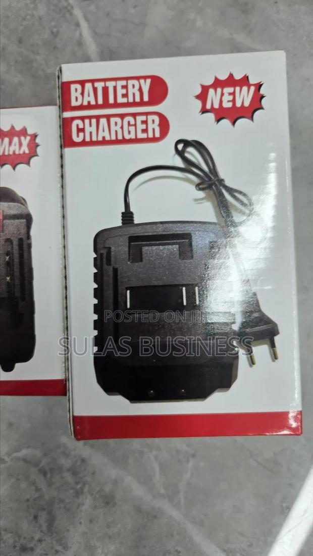 Battery Charger photo 2