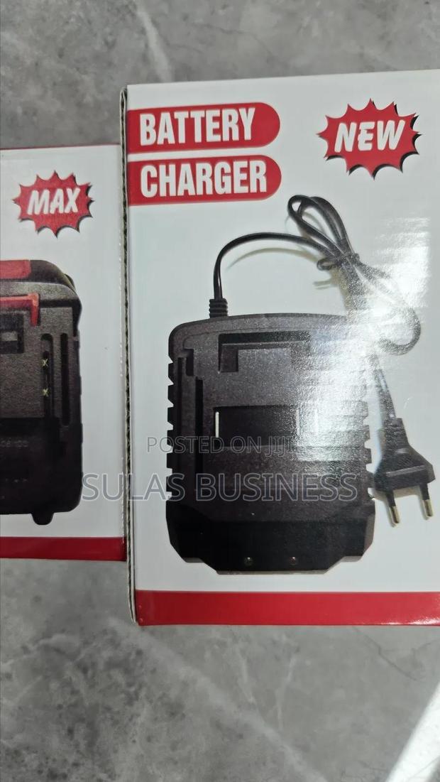 Battery Charger photo 4