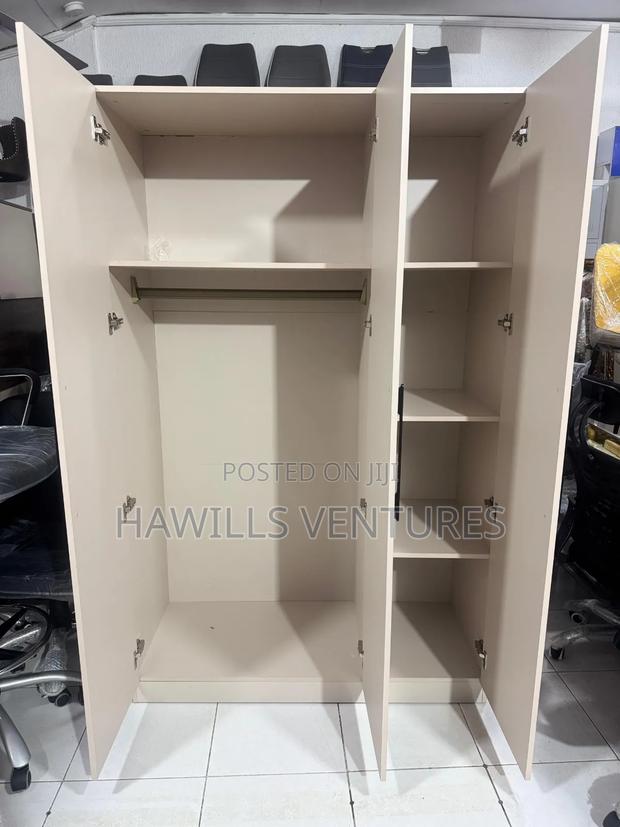 Three - Door Wardrobe With Shelving · Photo 4