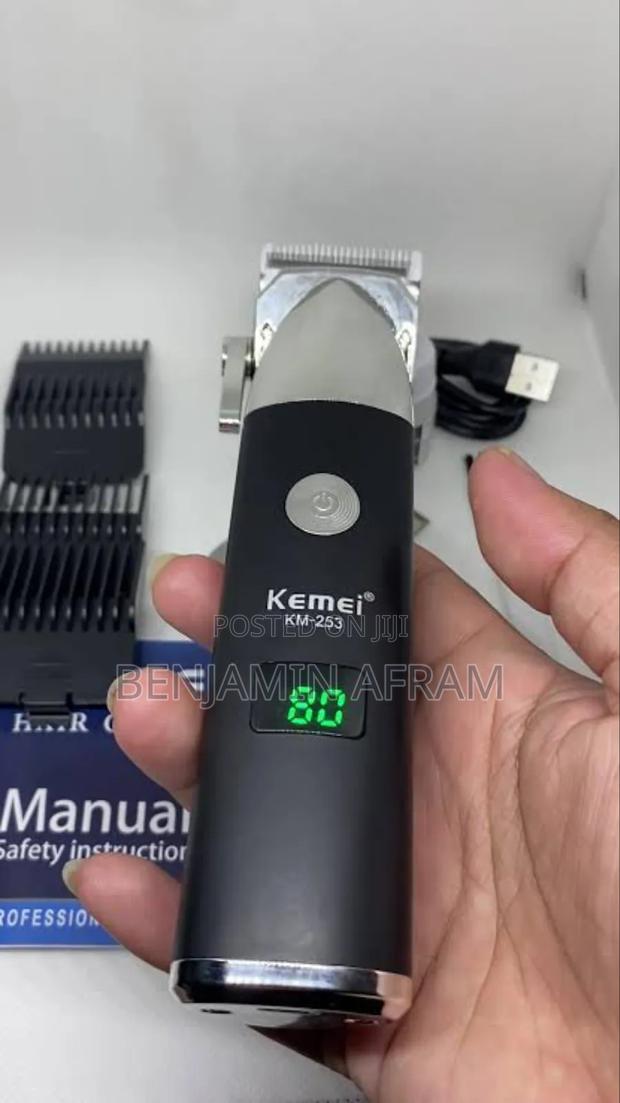Double Speed Rechargeable Hair Clippers Km-235 photo 2