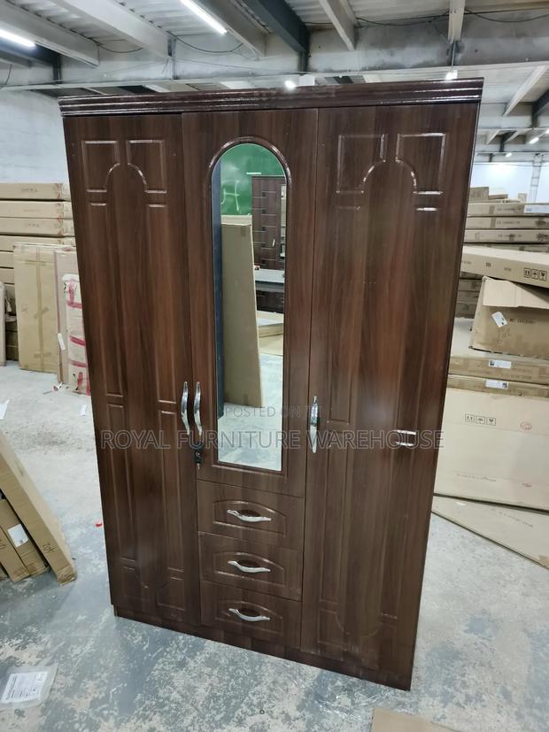 Foreign 3 Doors Wooden Wardrobe · Photo 3