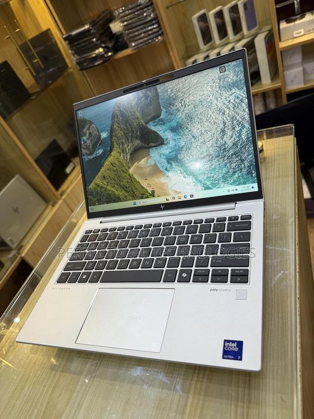 New Laptop HP EliteBook 830 G9 32GB Intel Core Ultra 7 SSD 512GB photo 3