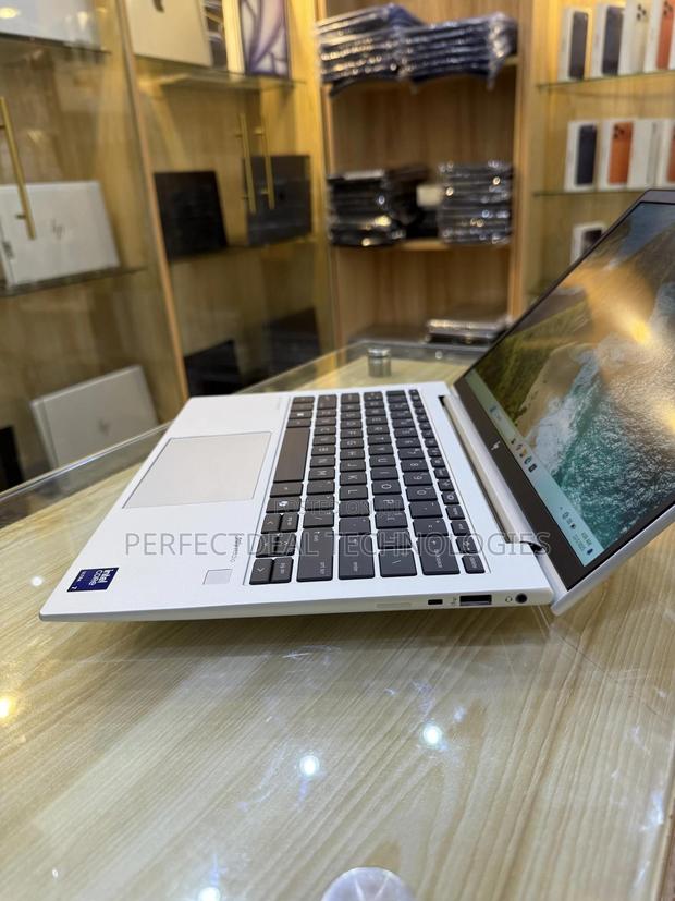 New Laptop HP EliteBook 830 G9 32GB Intel Core Ultra 7 SSD 512GB photo 6