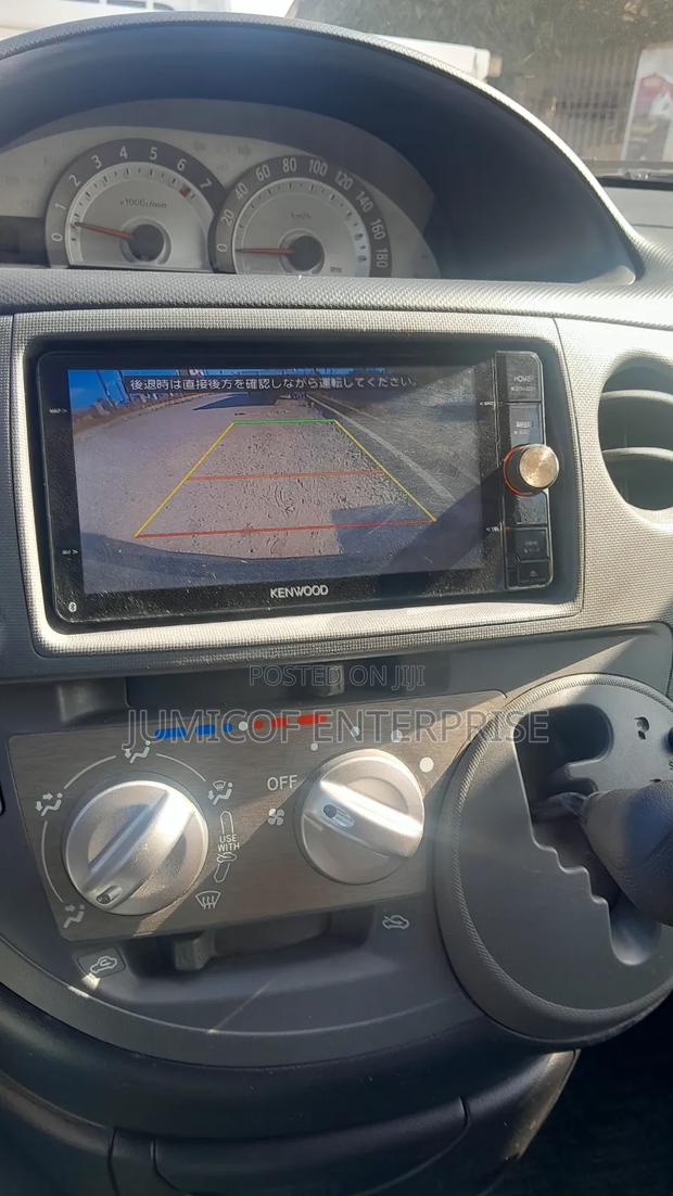 Toyota Sienta 1.5 FWD 2012 Black