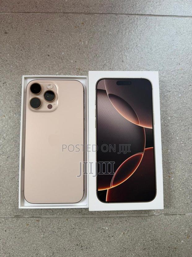 Apple iPhone 16 Pro Max 256 GB Gold · Photo 4