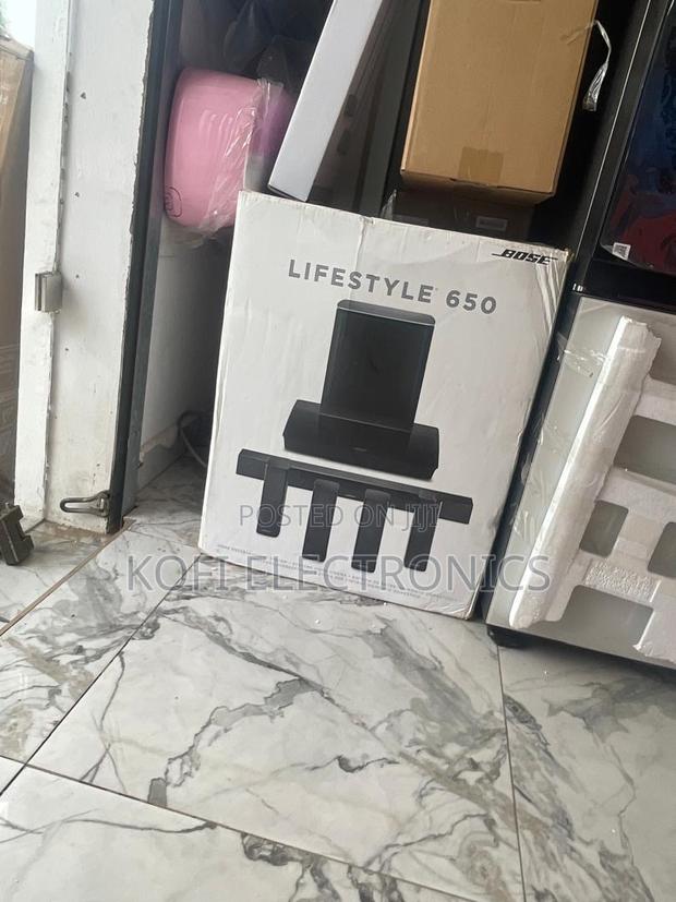 Bose Lifestyle 650 Premium Home Theatre System · Photo 2