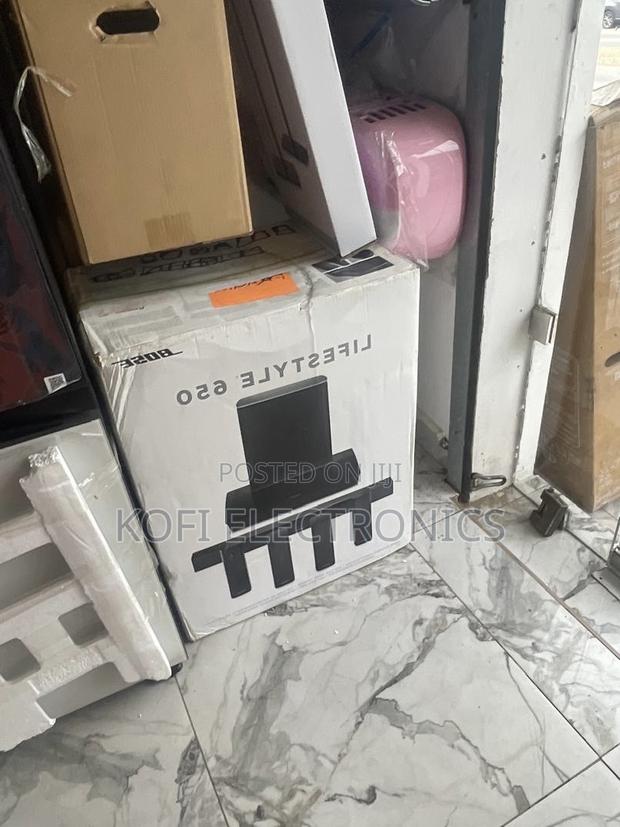 Bose Lifestyle 650 Deluxe Sound Collection · Photo 2