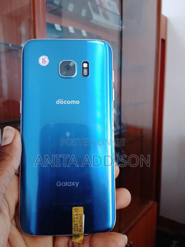 Samsung Galaxy S7 edge 128 GB Blue · Photo 3
