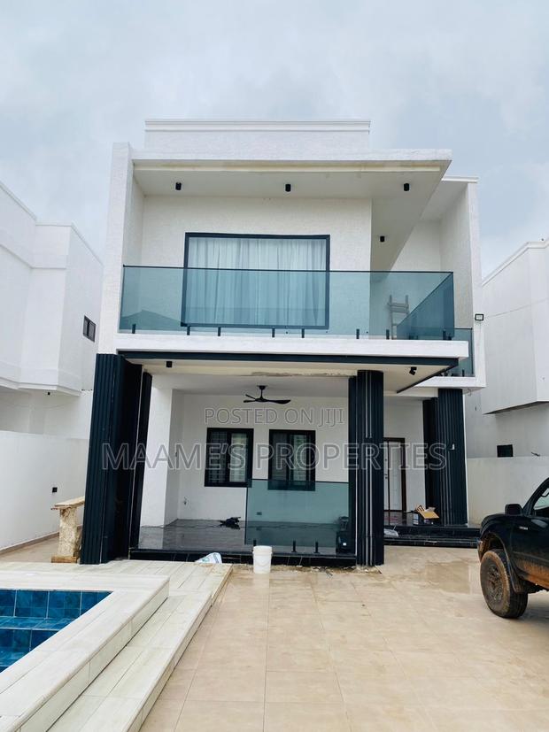 4bdrm Duplex in Adenta for sale · Photo 1