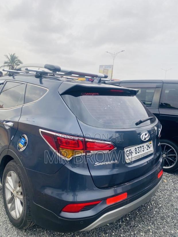 Hyundai Santa Fe Limited FWD 2016 Gray